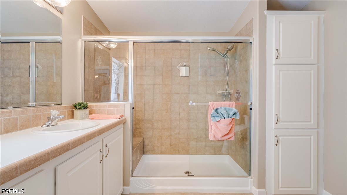 3 Bed Waterfront Home for Sale in Cherry Estates, photo 25
