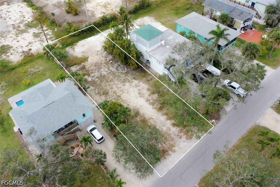 Residential for Sale in Mcphie Park, FL — photo 25