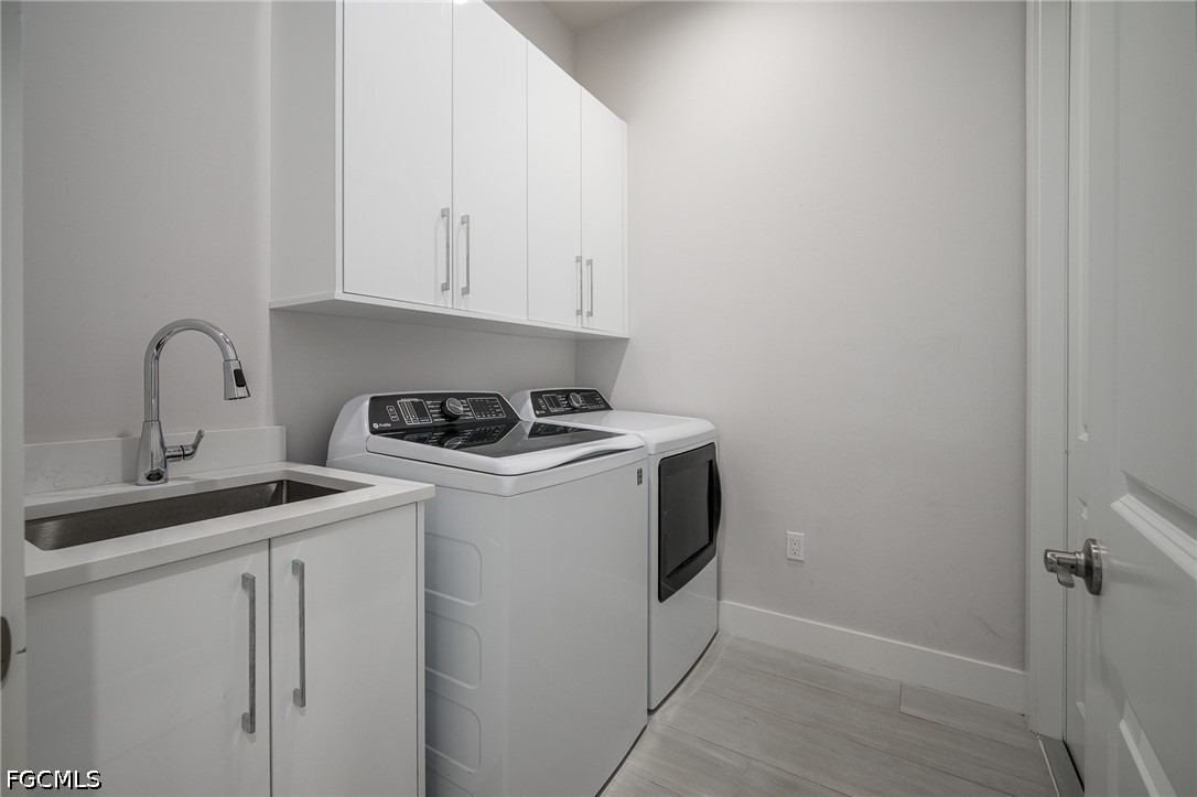 3 Bed SingleFamilyResidence for Sale in Naples, FL, $675,000 — photo 25