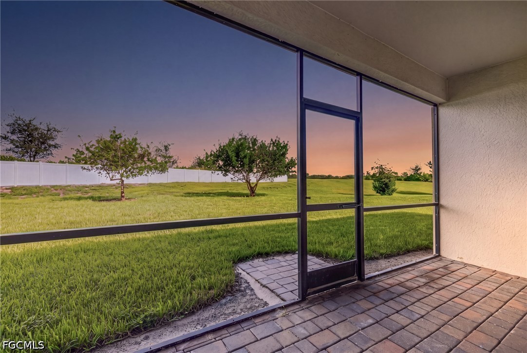 3 Bed SingleFamilyResidence for Sale in Portico, FL — photo 25