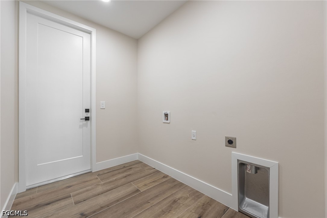 4 Bed SingleFamilyResidence for Sale in Cape Coral, FL — photo 25