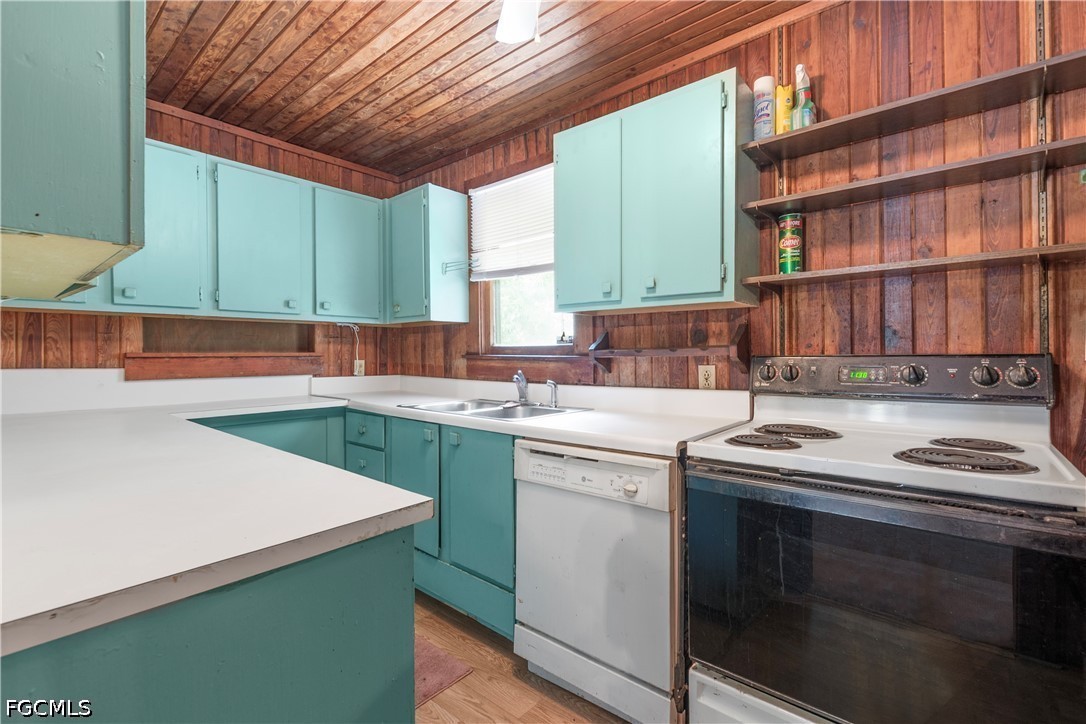 3 Bed SingleFamilyResidence for Sale in Immokalee, FL — photo 25