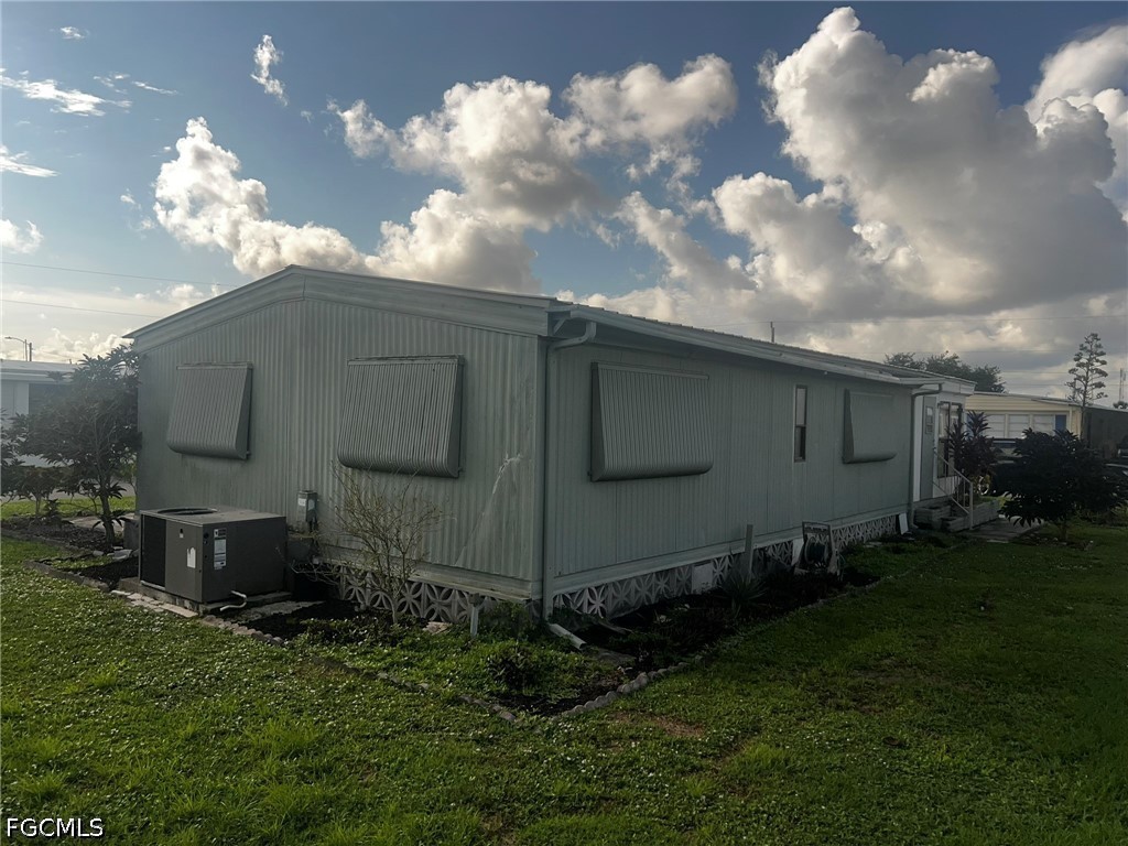 2 Bed ManufacturedHome for Sale in Tamiami Village, FL — photo 25