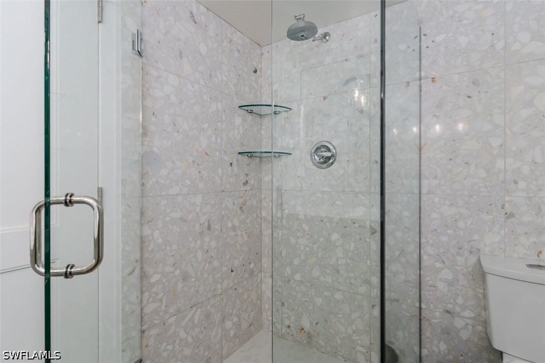 3 Bed Waterfront Home for Sale in La Maison Club, FL, $5,900 — photo 25