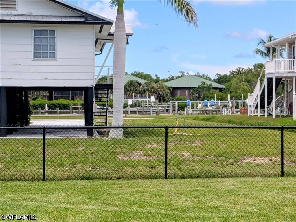 2 Bed SingleFamilyResidence for Sale in Everglades City, FL — photo 25