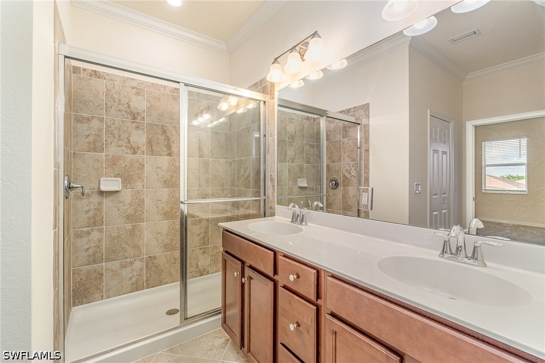 3 Bed Waterfront Home for Sale in Naples, FL, $2,200 — photo 25