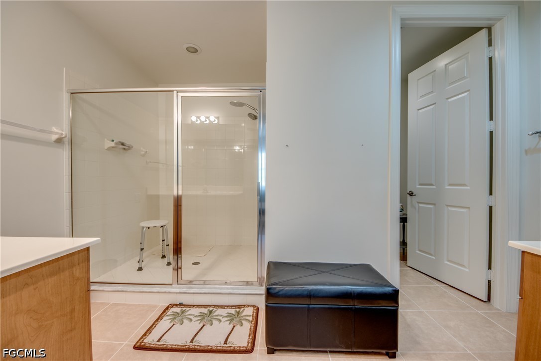 2 Bed Condominium for Sale in Tuscany Court, FL, $250,000 — photo 25