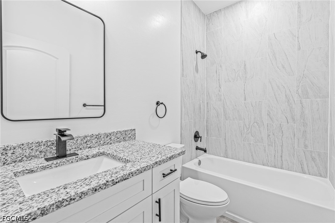 3 Bed SingleFamilyResidence for Sale in Fort Myers, FL — photo 25