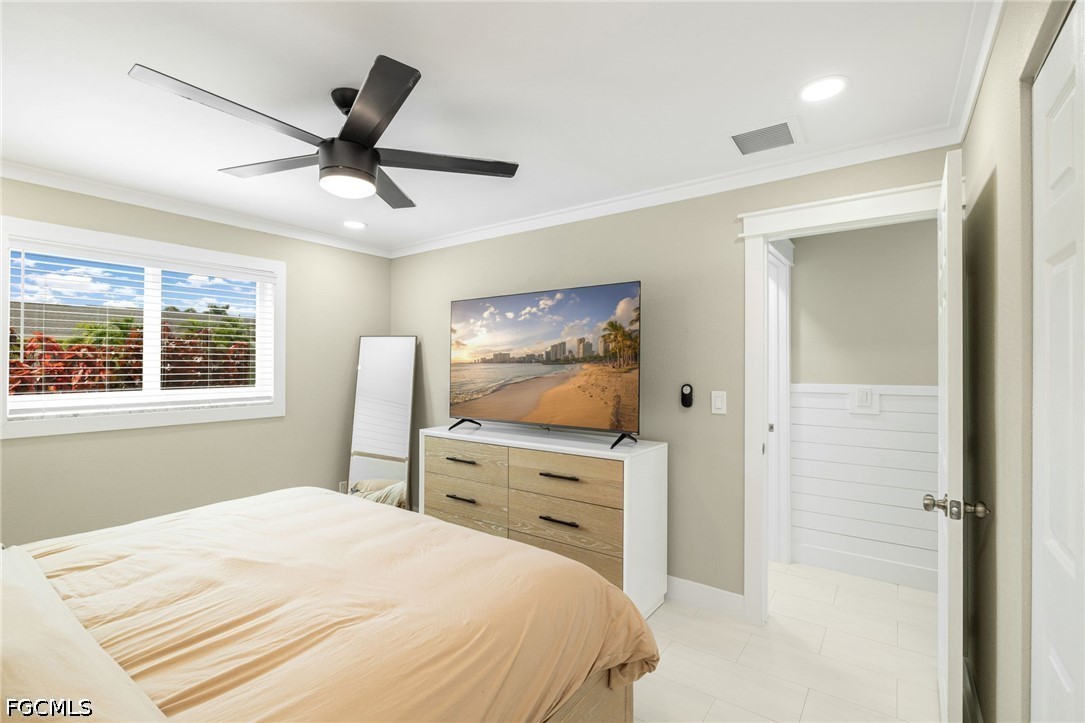 2 Bed Pool Home for Sale in Island Harbors, photo 25