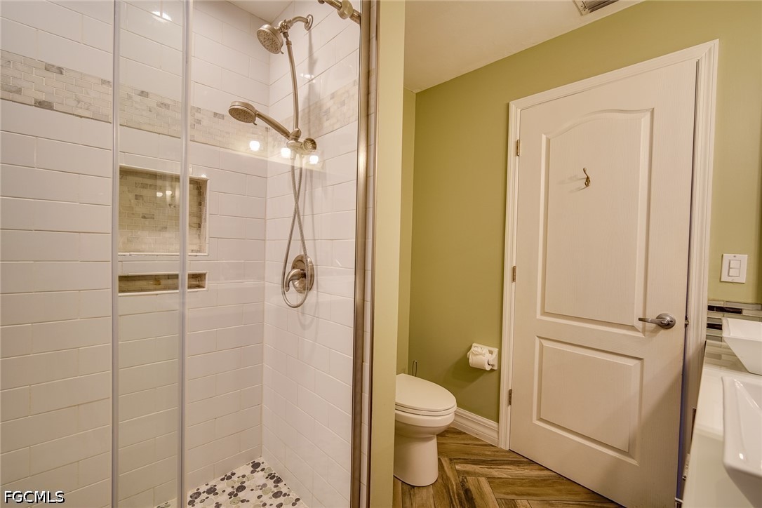 3 Bed SingleFamilyResidence for Sale in Banyan Cove, FL — photo 25
