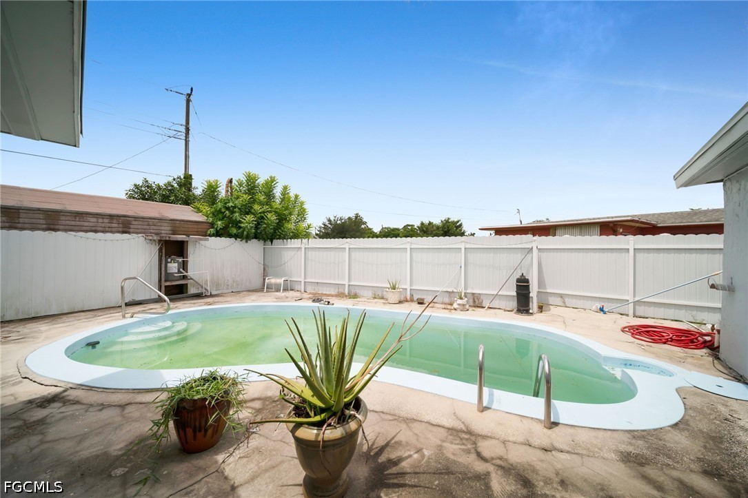 2 Bed Pool Home for Sale in Willow Brook Farms, photo 25