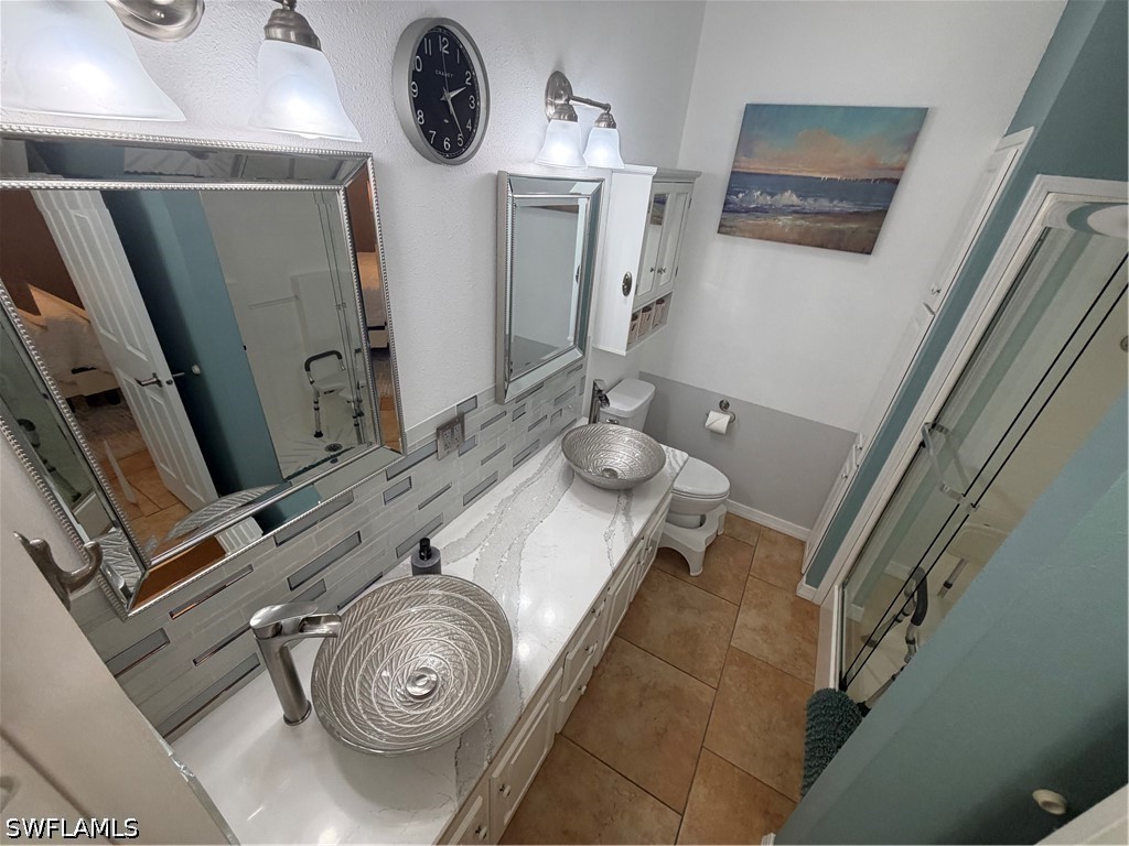 2 Bed SingleFamilyResidence for Sale in Fort Myers, photo 25