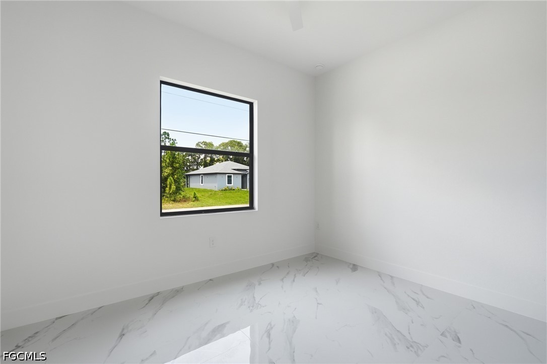 4 Bed SingleFamilyResidence for Sale in Port Labelle, photo 25