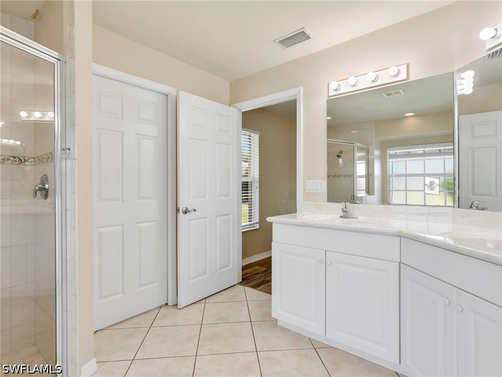 3 Bed SingleFamilyResidence for Sale in San Carlos Park, photo 25
