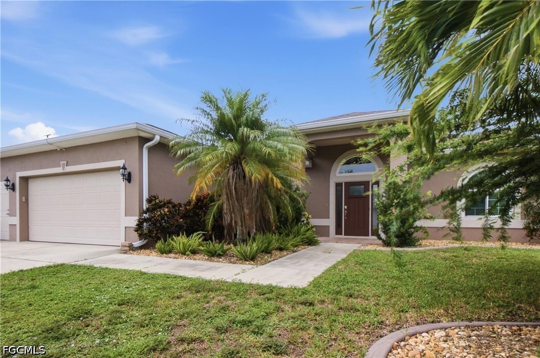 3 Bed Pool Home for Sale in Cape Coral, photo 25
