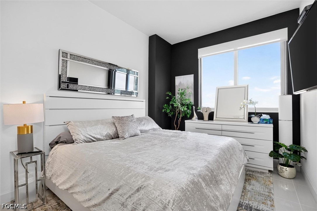 2 Bed Waterfront Home for Sale in Oasis, photo 25