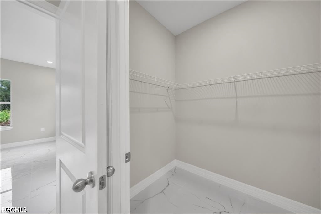 4 Bed SingleFamilyResidence for Sale in Lehigh Acres, photo 25