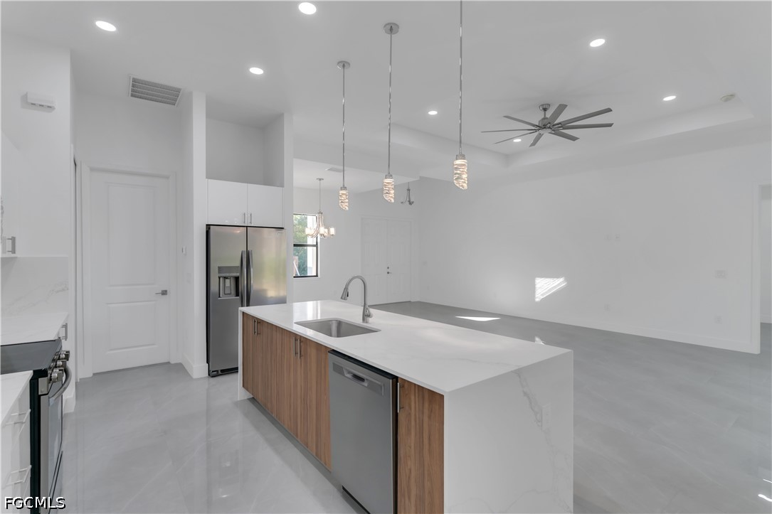 4 Bed SingleFamilyResidence for Sale in Lehigh Acres, photo 25