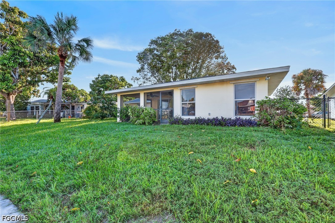 3 Bed Waterfront Home for Sale in North Fort Myers, photo 25