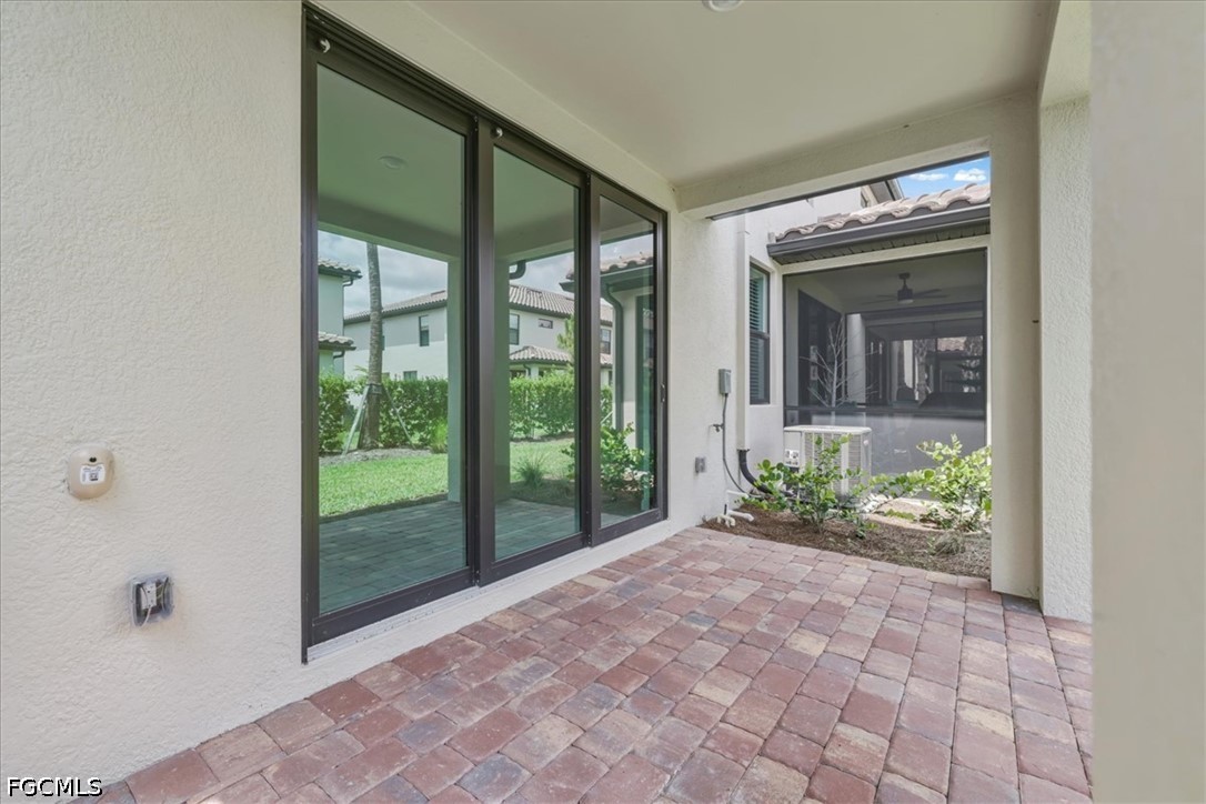 3 Bed SingleFamilyResidence for Sale in Cape Coral, photo 25