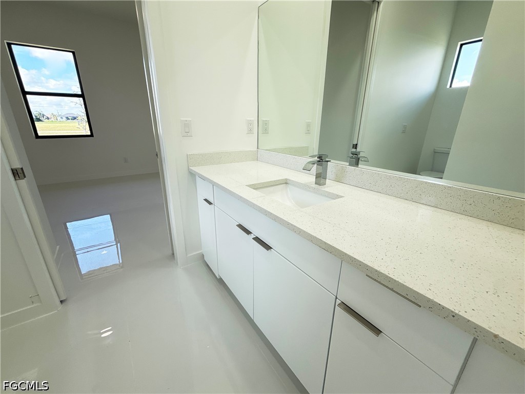 4 Bed SingleFamilyResidence for Sale in Cape Coral, photo 25