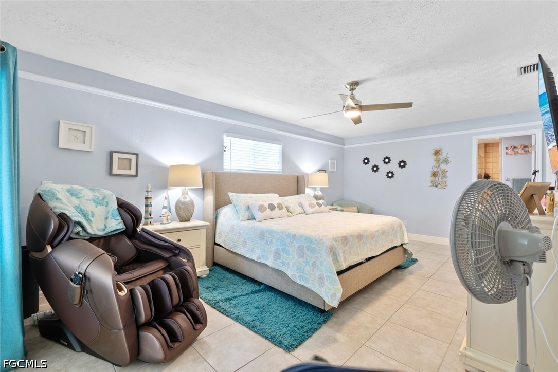 3 Bed Pool Home for Sale in Cape Coral, photo 25