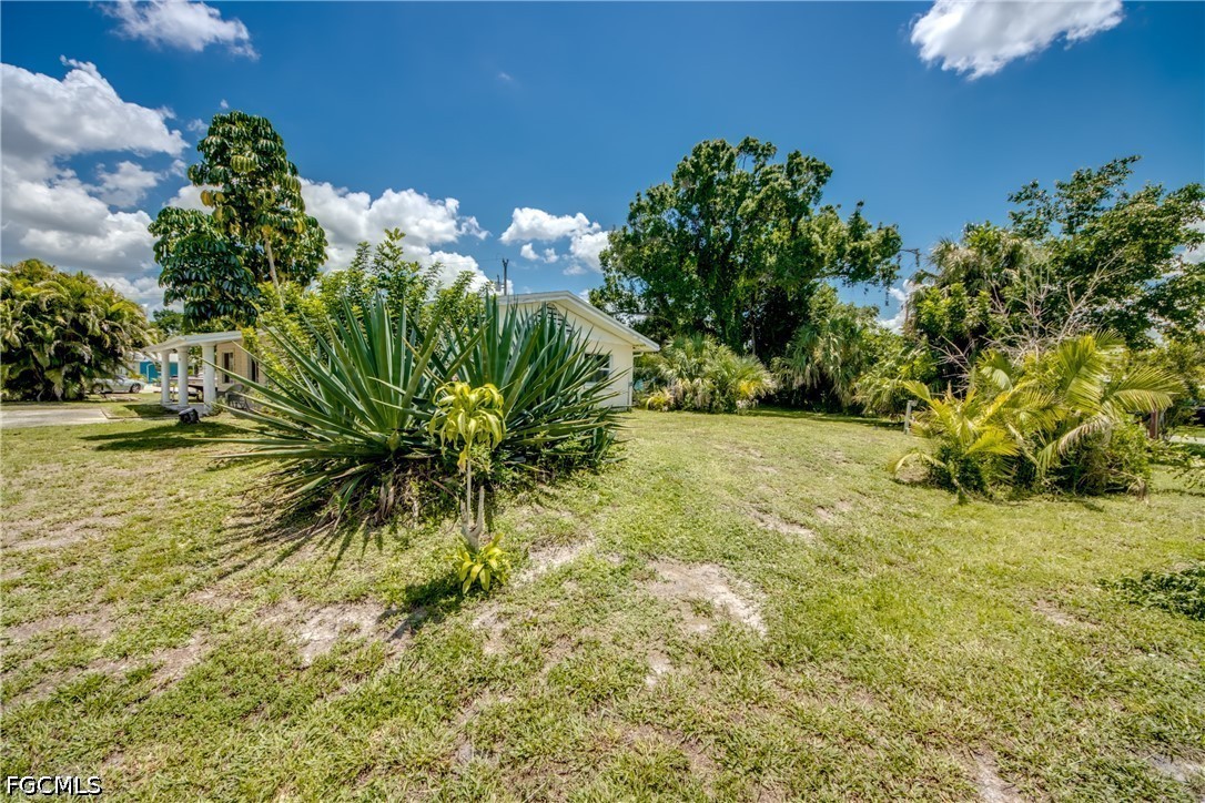 4 Bed SingleFamilyResidence for Sale in North Fort Myers, photo 25