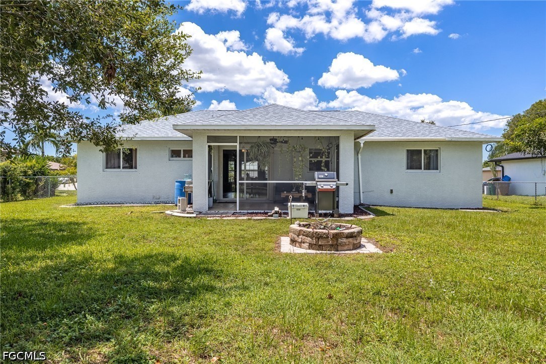 3 Bed SingleFamilyResidence for Sale in Cape Coral, photo 25