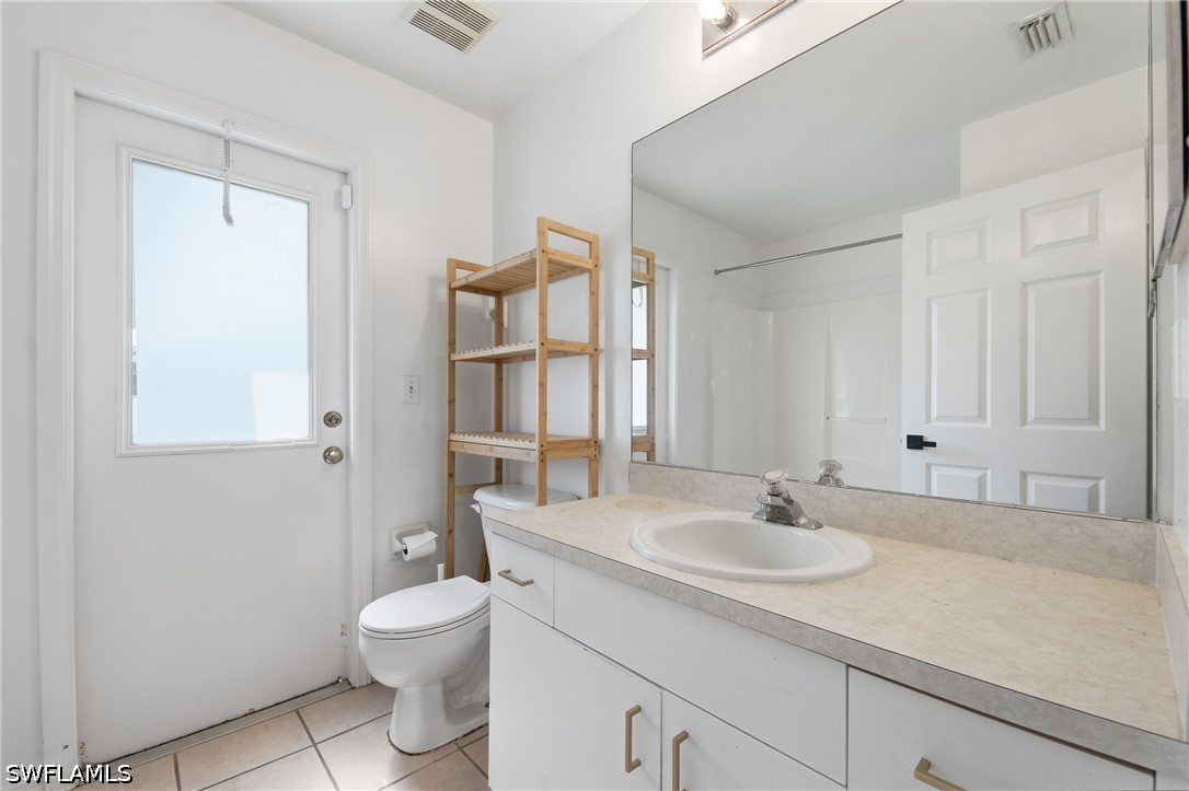 3 Bed SingleFamilyResidence for Sale in Cape Coral, photo 25