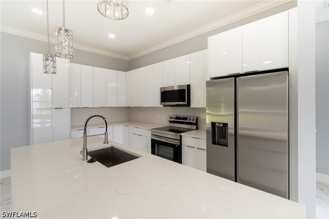 4 Bed SingleFamilyResidence for Sale in Lehigh Acres, photo 25