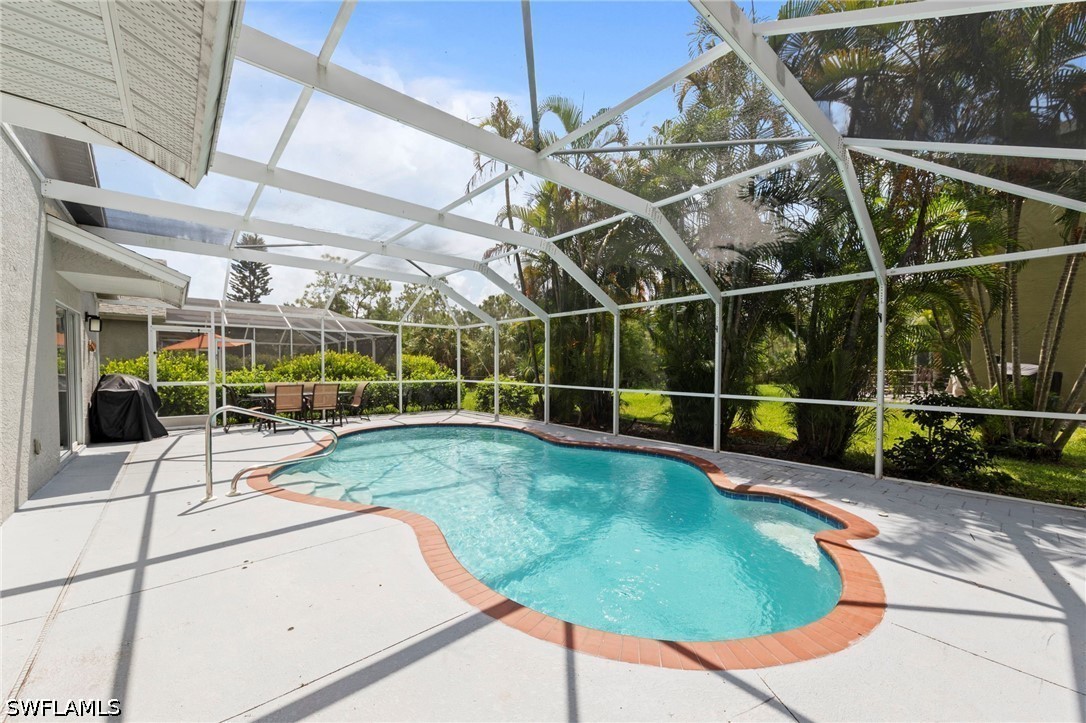 3 Bed Pool Home for Sale in Stoneybrook, photo 25