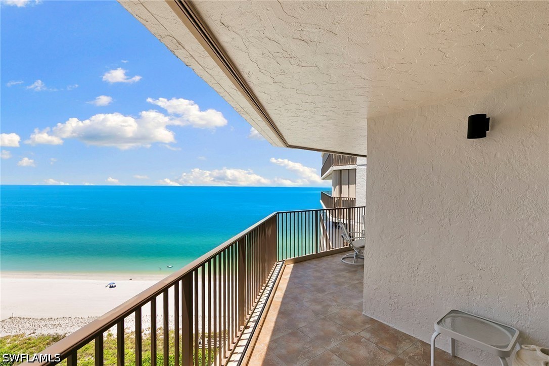 2 Bed Waterfront Home for Sale in Marco Island, photo 25