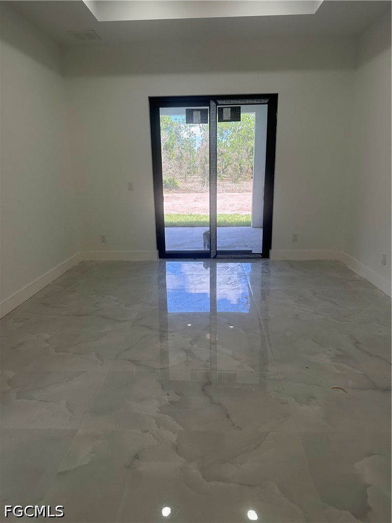 4 Bed SingleFamilyResidence for Sale in Lehigh Acres, photo 25