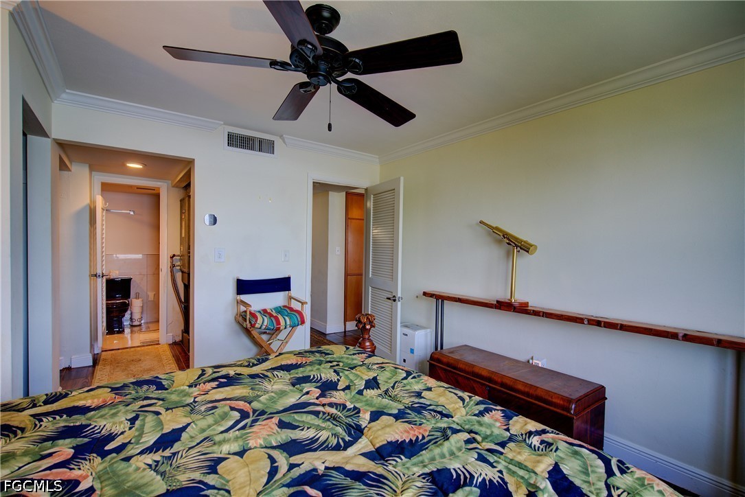 1 Bed Waterfront Home for Sale in Fort Myers, photo 25