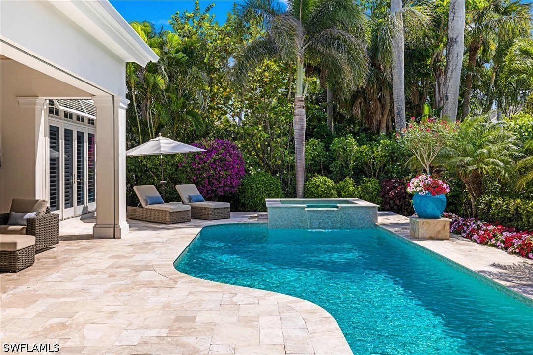 3 Bed Pool Home for Sale in Park Shore, photo 25