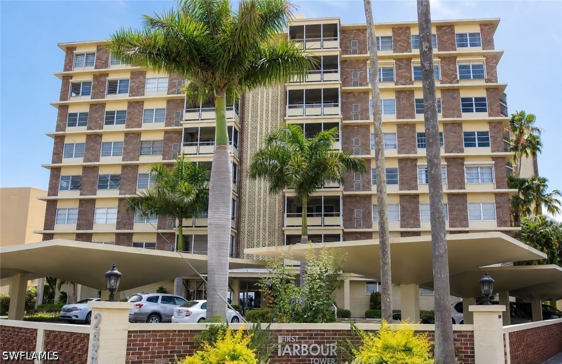 1 Bed Condominium for Sale in Fort Myers, photo 25