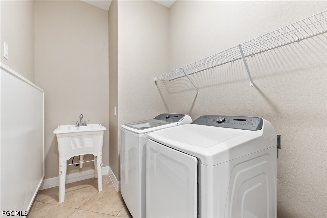 2 Bed Pool Home for Sale in Fairway Cove, photo 25