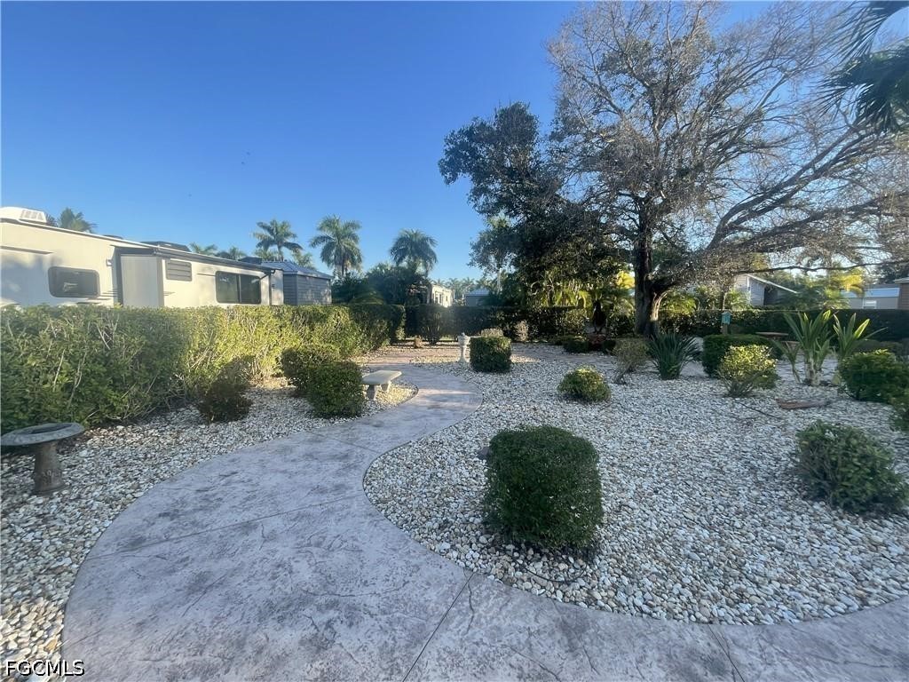 Residential for Sale in Fort Myers, photo 25