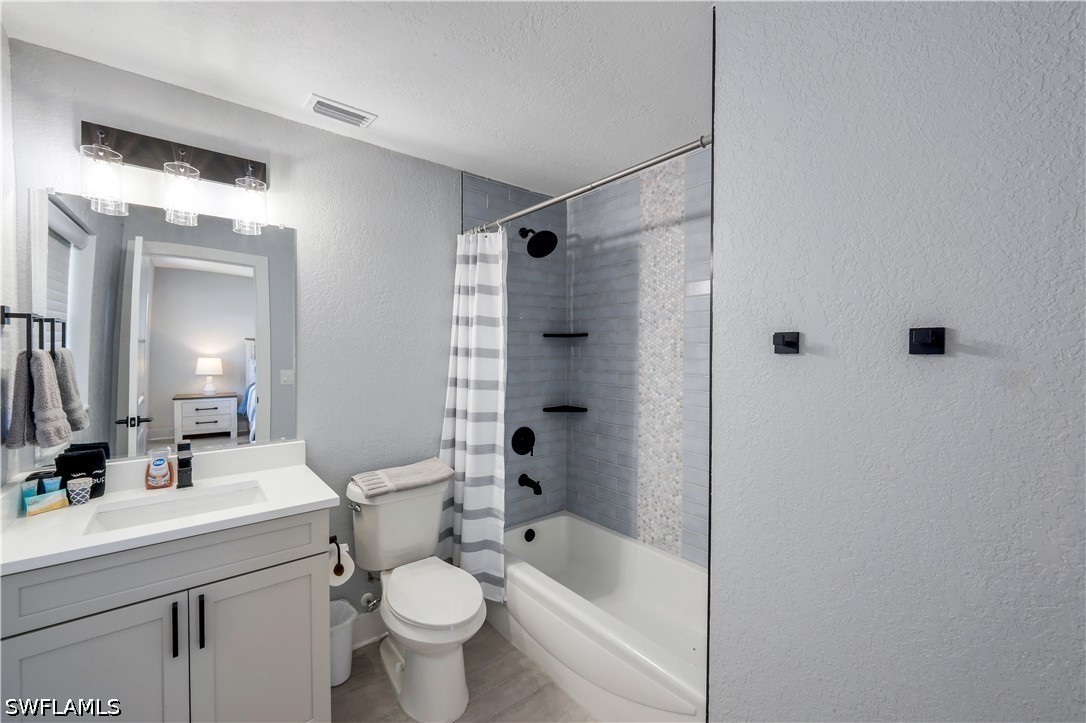 3 Bed Pool Home for Sale in Cape Coral, photo 25