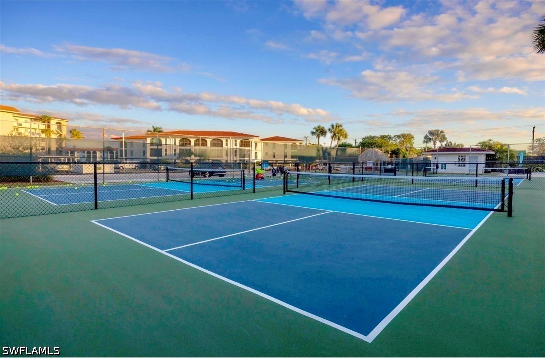 2 Bed Condominium for Sale in Naples, photo 25