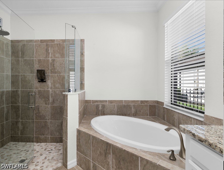 4 Bed SingleFamilyResidence for Sale in Naples, photo 25