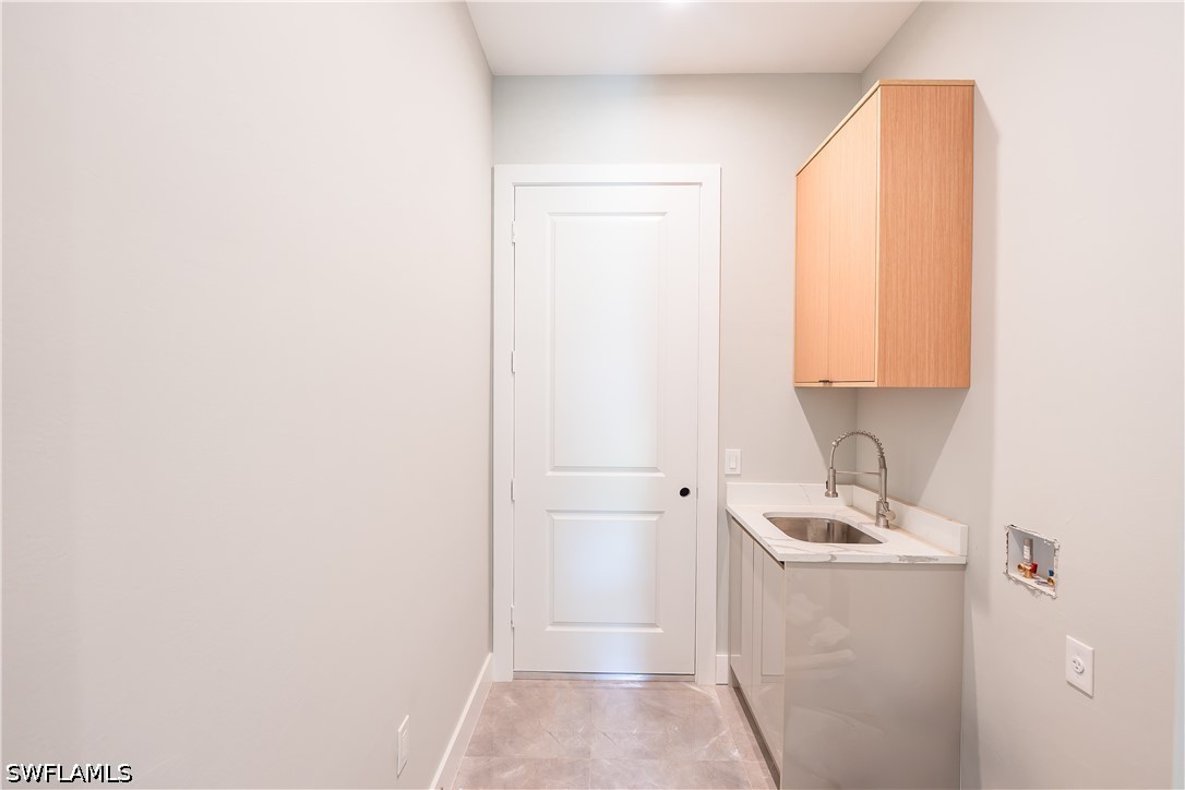 3 Bed SingleFamilyResidence for Sale in Naples, photo 25