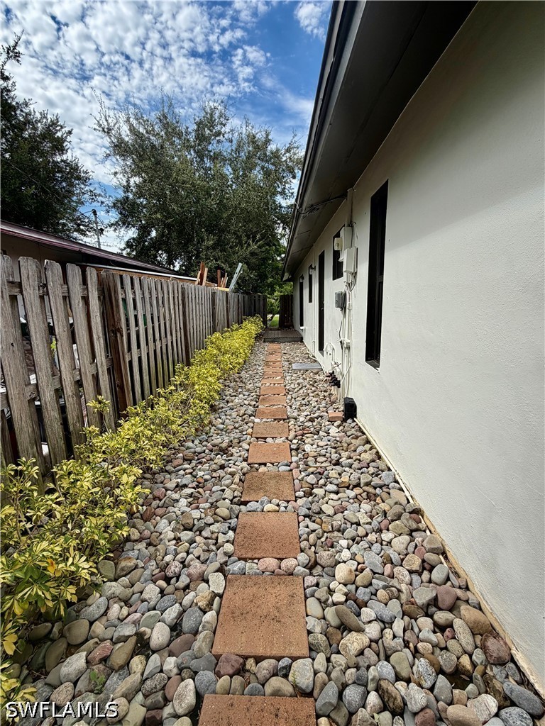3 Bed SingleFamilyResidence for Sale in Naples, photo 25