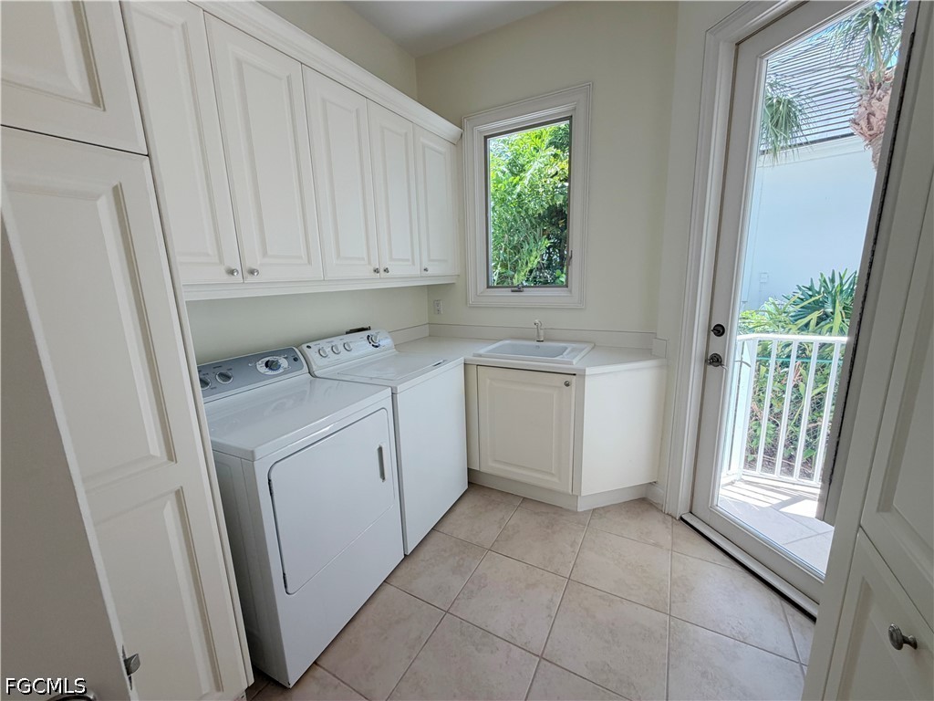 4 Bed Pool Home for Sale in Sanibel, photo 25