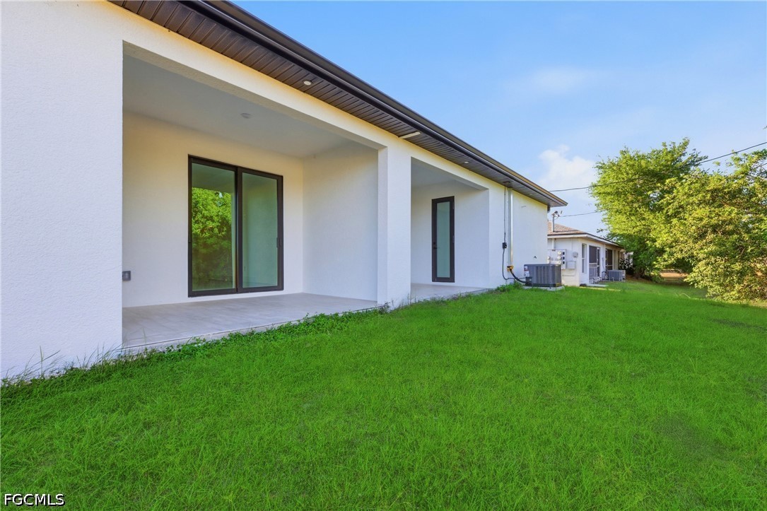 3 Bed Duplex for Sale in Cape Coral, photo 25