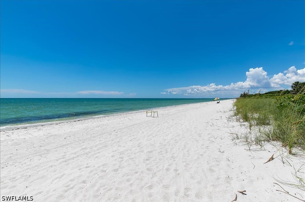 2 Bed Waterfront Home for Sale in Naples, photo 25