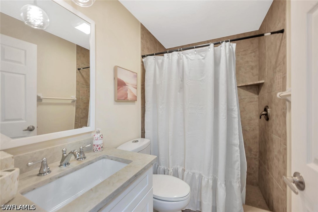 2 Bed Waterfront Home for Sale in Naples, photo 25