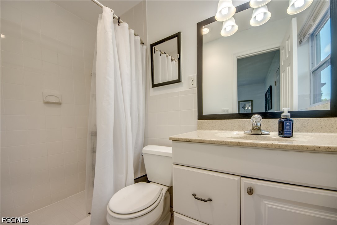 3 Bed SingleFamilyResidence for Sale in Naples, photo 25