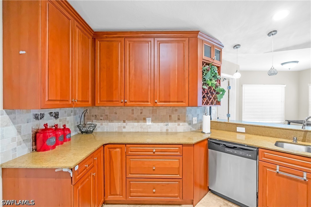 3 Bed SingleFamilyResidence for Sale in Naples, photo 25