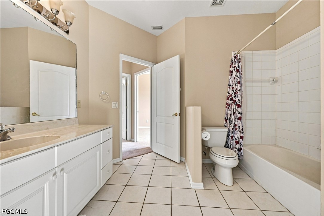 4 Bed SingleFamilyResidence for Sale in Cape Coral, photo 25